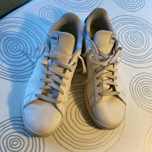 Adidas white “leather” sneackers sz11 a bit used but still in great shape GZ5299 - Picture 1 of 13